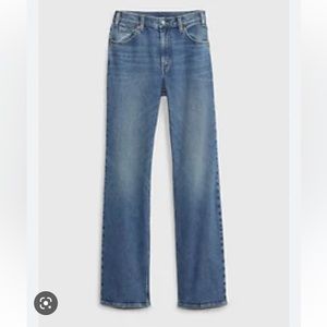 Gap Mid Rise Loose Flair Jeans with Washwell